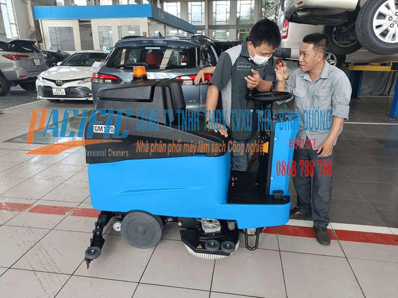 hướng dẫn vận hành máy chà sàn