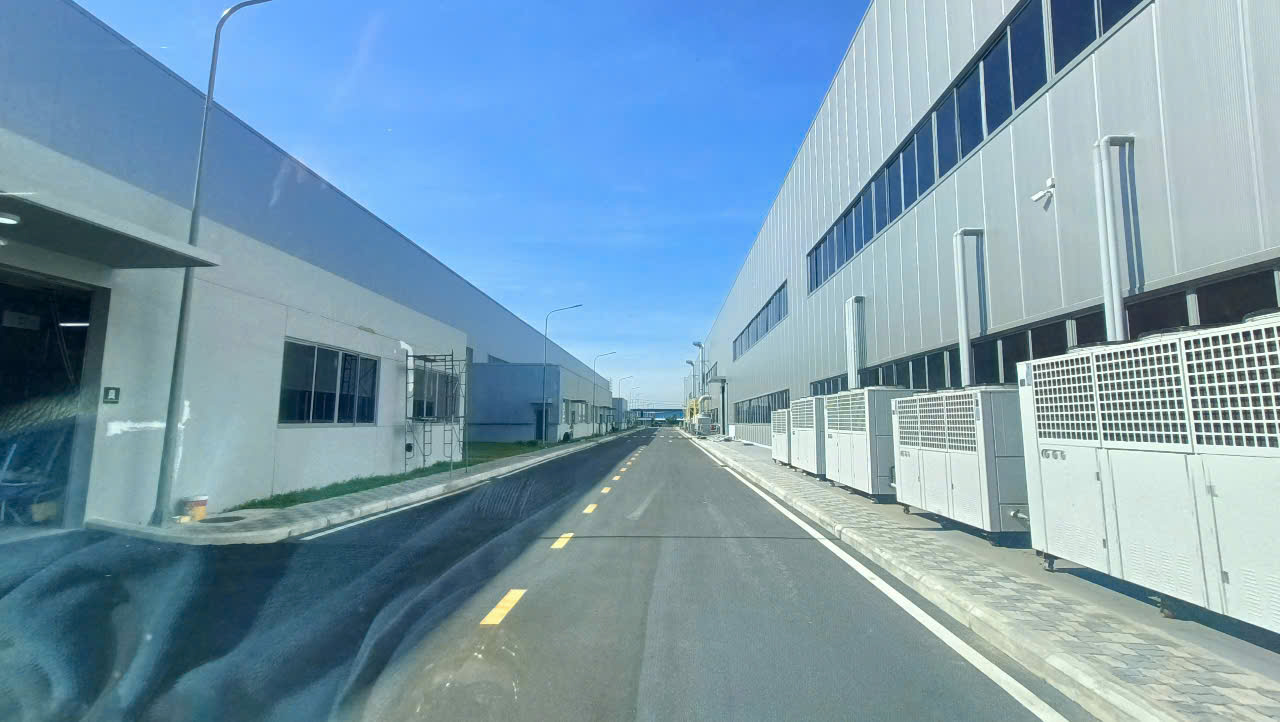 NHÀ MÁY SẢN XUẤT CÔNG NGHIỆP